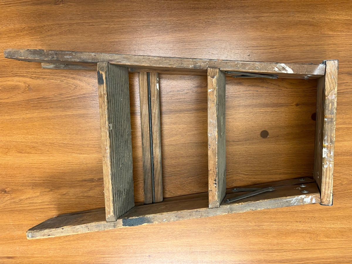 Wood Step Ladder